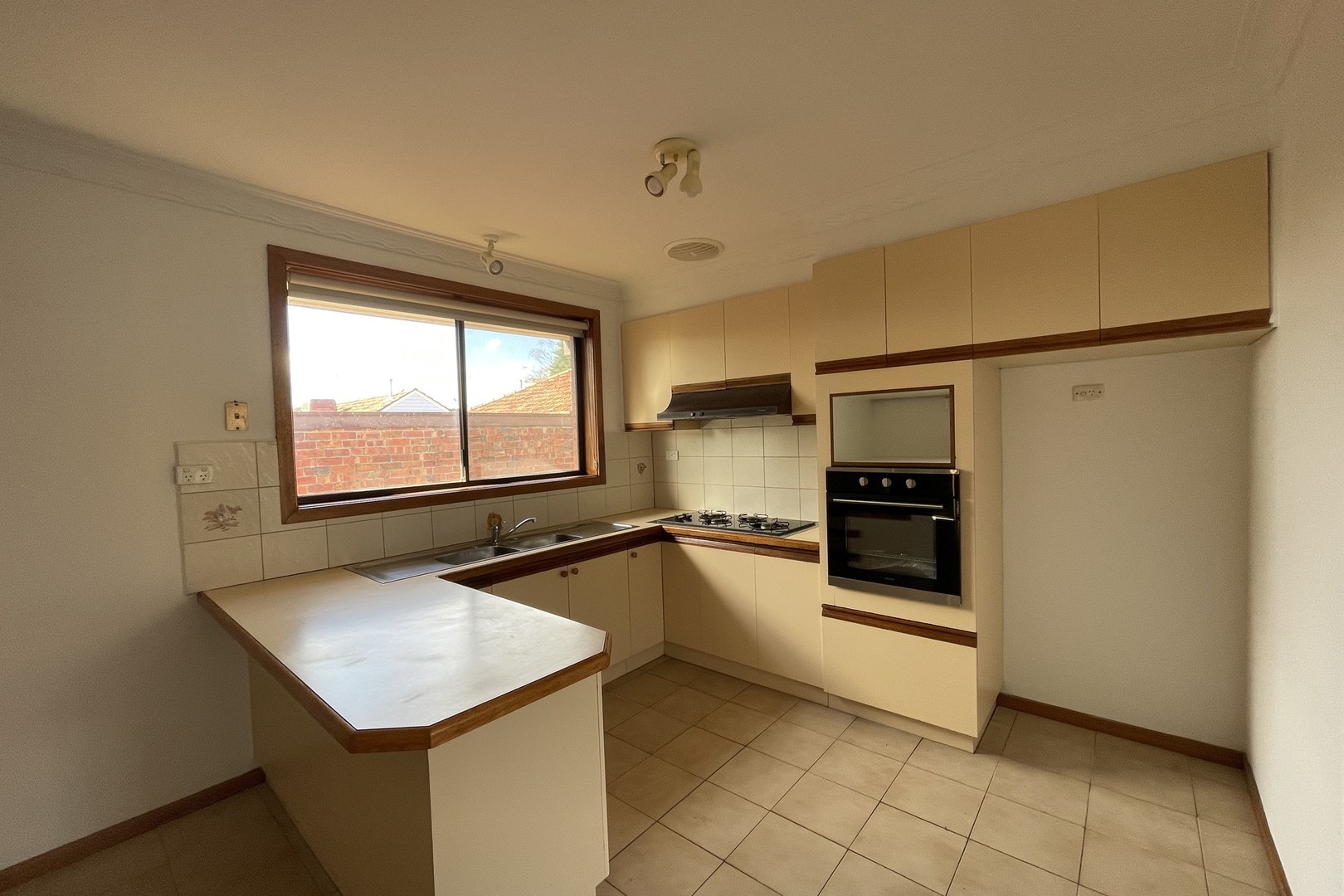 2/25 Acheron Avenue, Reservoir, VIC 3073, Reservoir - Thumbnail 4