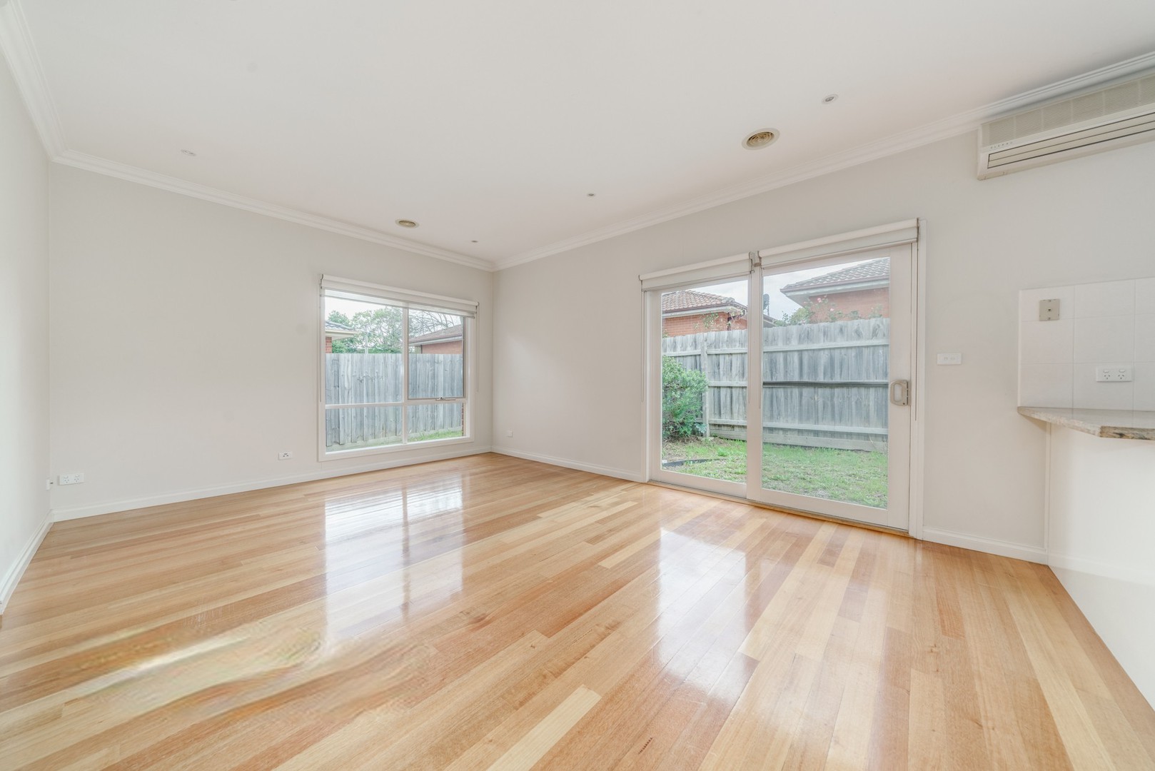 2/25 Clyde Street, Box Hill North, VIC 3129, Box Hill North - Thumbnail 3