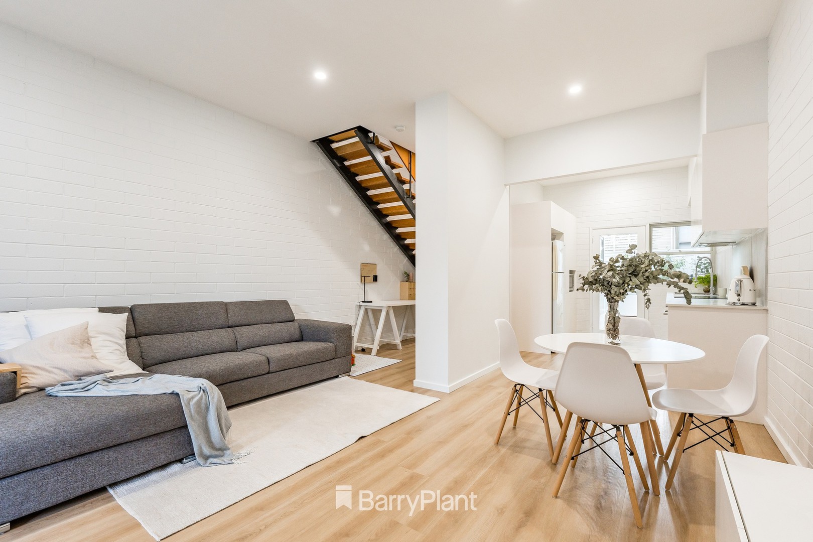 2/25 Elizabeth Street, Highton, VIC 3216 - Thumbnail 2 - 06/12/2023