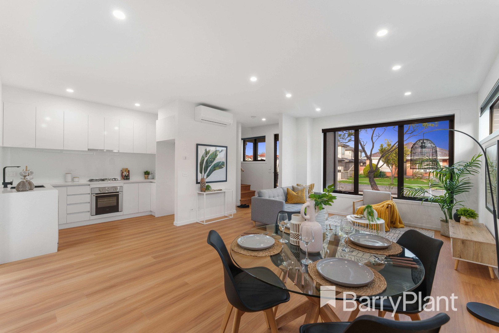 2/25 Manfred Avenue, St Albans, VIC 3021, St Albans - Thumbnail 3