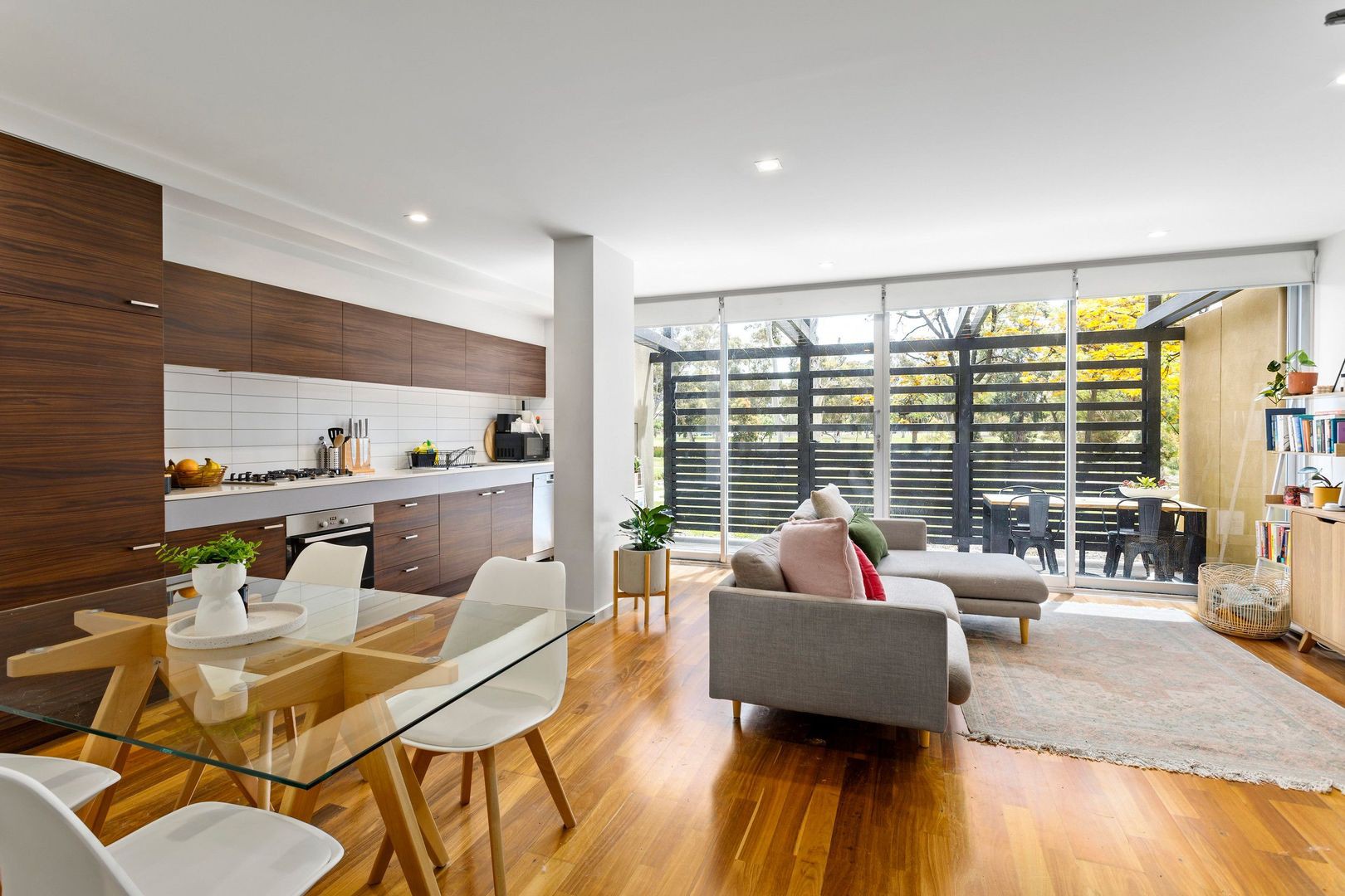 2/25 Winifred  Street, Essendon, VIC 3040 - Thumbnail 1 - 21/12/2021