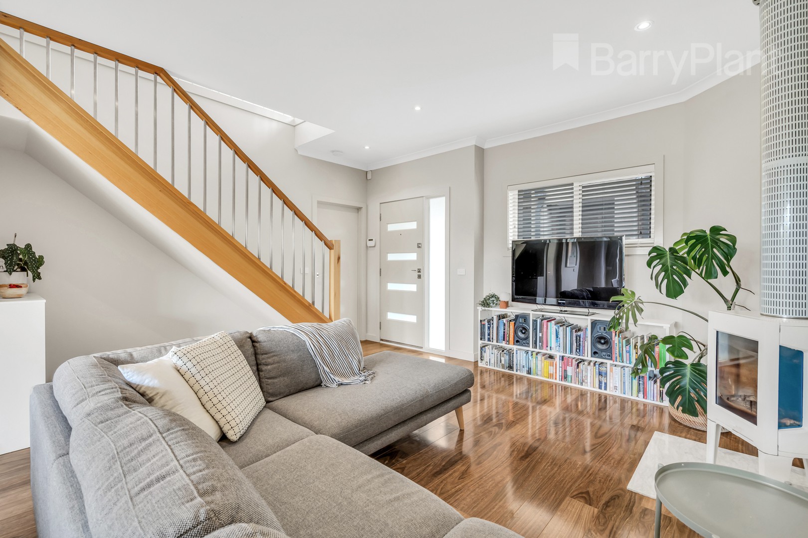 2/26-28 Boldrewood Parade, Reservoir, VIC 3073, Reservoir - Thumbnail 2
