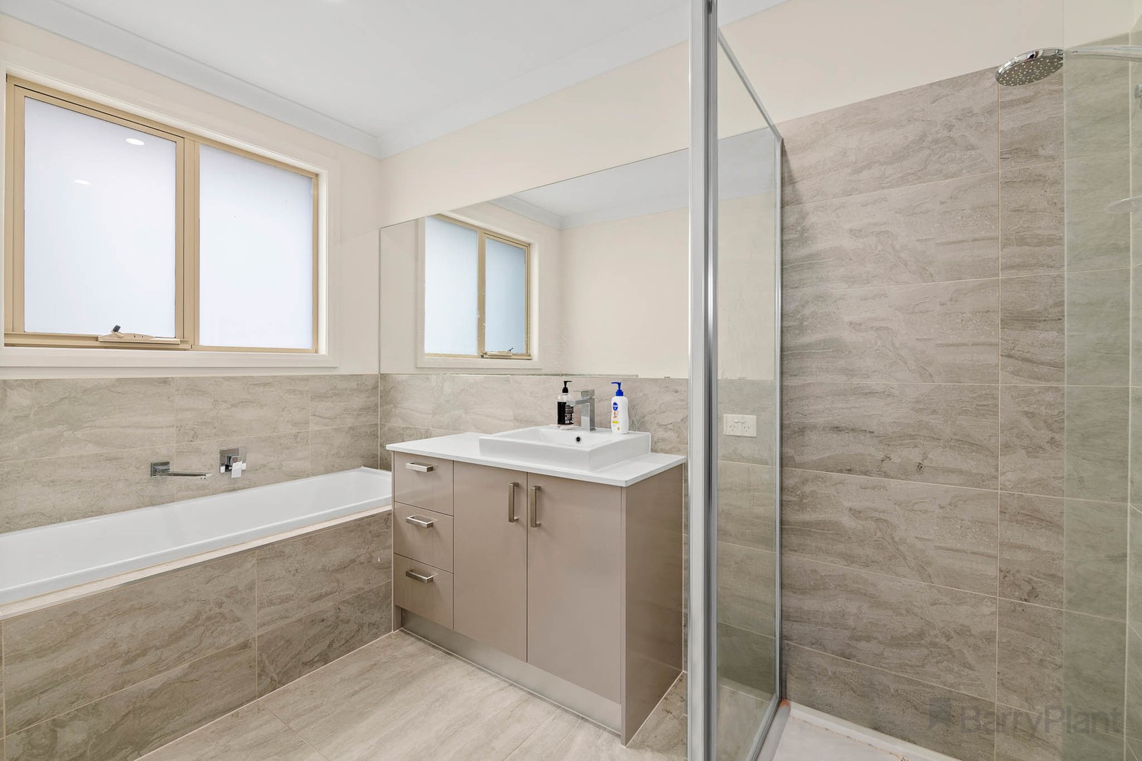 2/26 Fleetwood Drive, Narre Warren, VIC 3805, Narre Warren - Thumbnail 4