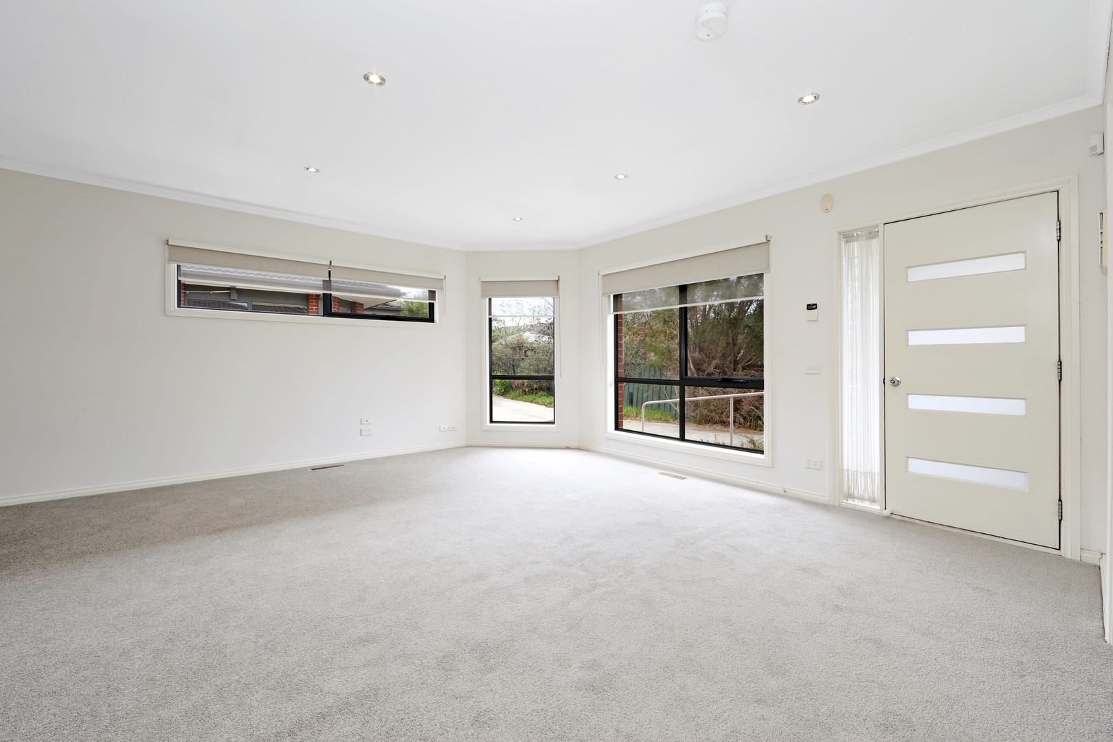 2/26 Flower Street, Ferntree Gully, VIC 3156, Ferntree Gully - Thumbnail 2