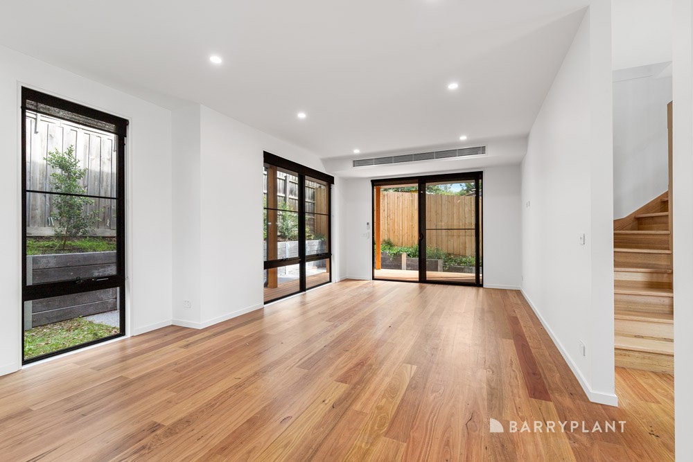 2/26 Virginia Court, Montmorency, VIC 3094, Montmorency - Thumbnail 2