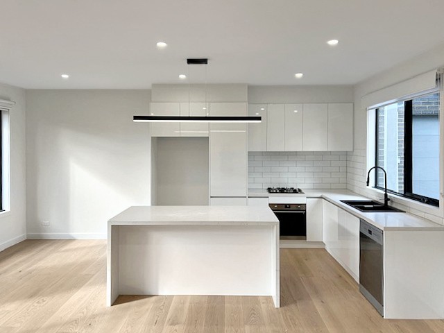 2/26 Volga Street, Hadfield, VIC 3046 - Thumbnail 2 - 25/05/2024