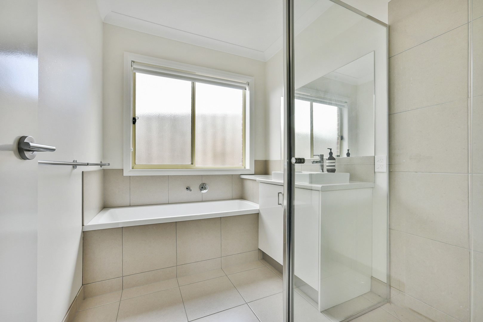 2/260 Roslyn Road, Highton, VIC 3216, Highton - Thumbnail 5