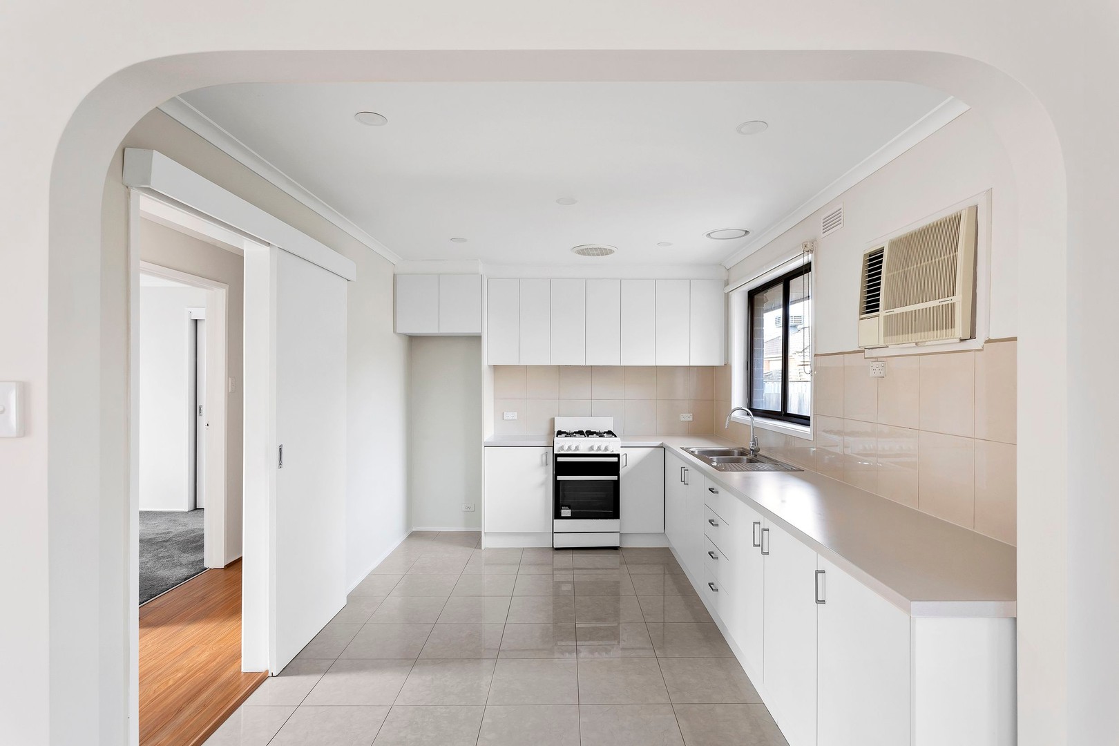 2/264 Melrose Drive, Tullamarine, VIC 3043, Tullamarine - Thumbnail 2