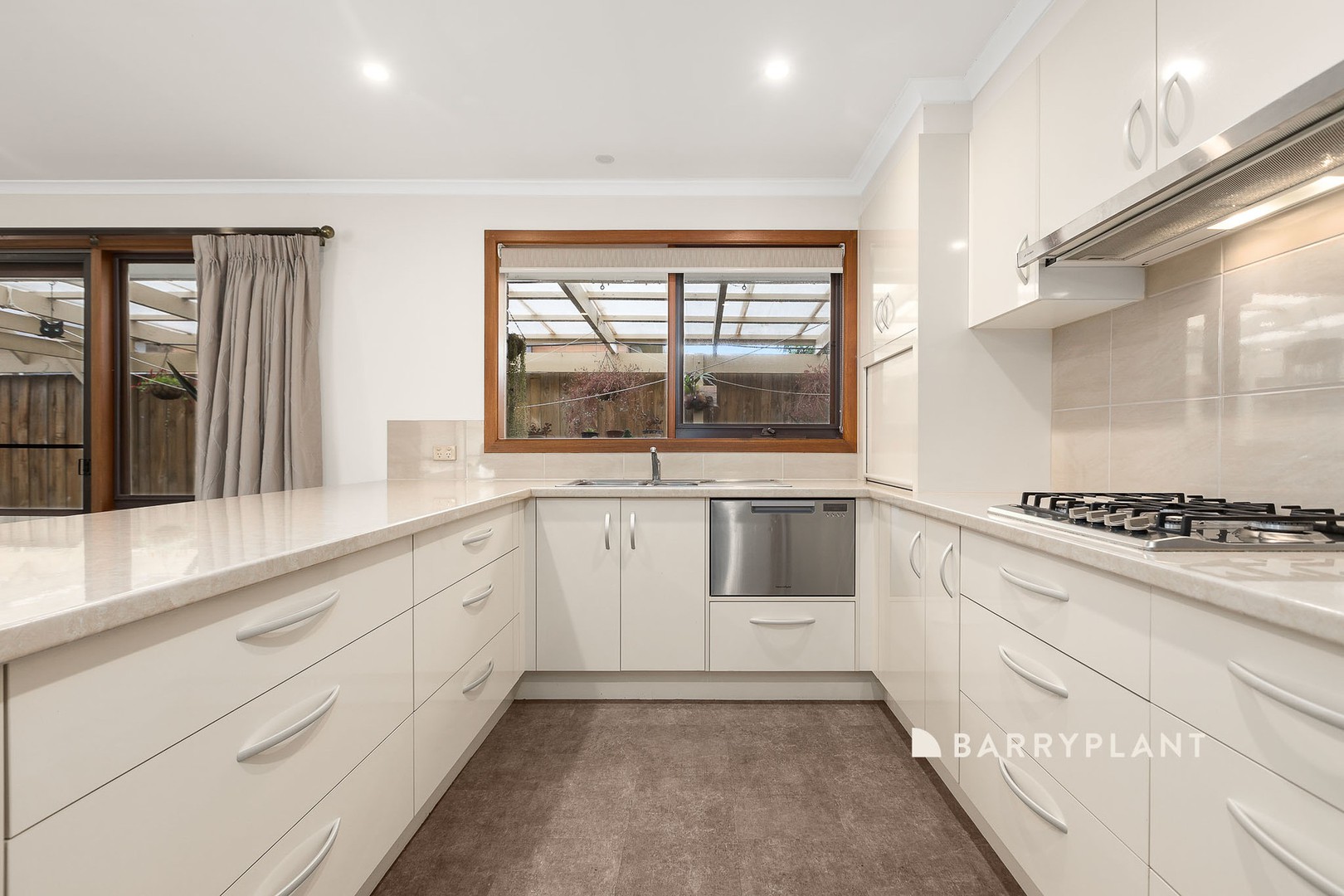 2/27-33 Beaconsfield Avenue, Beaconsfield, VIC 3807, Beaconsfield - Thumbnail 6