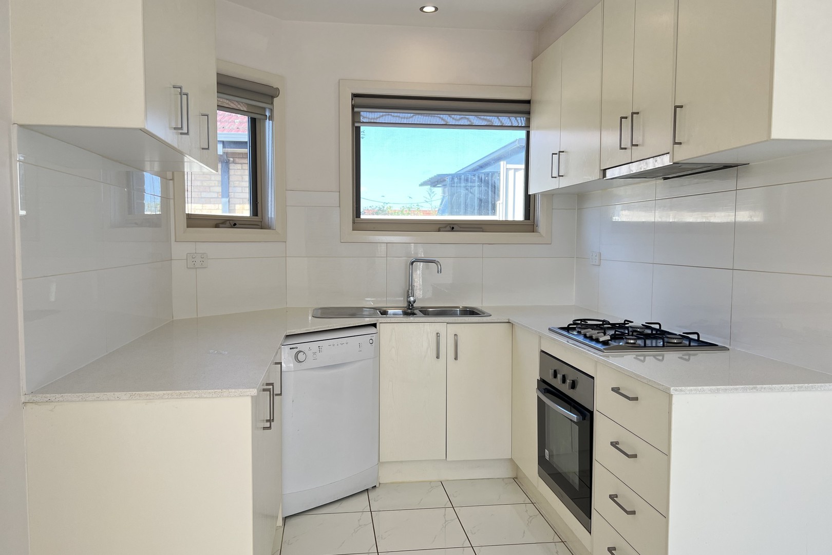 2/27 Central Avenue, Thomastown, VIC 3074, Thomastown - Thumbnail 2