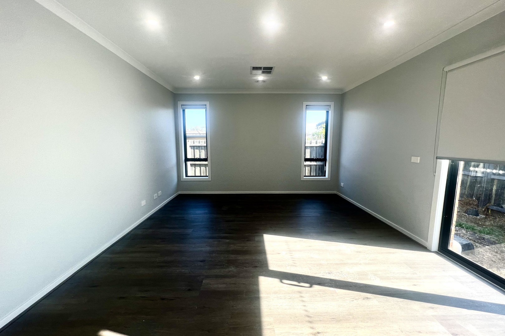 2/27 Eldorado Crescent, Meadow Heights, VIC 3048, Meadow Heights - Thumbnail 2