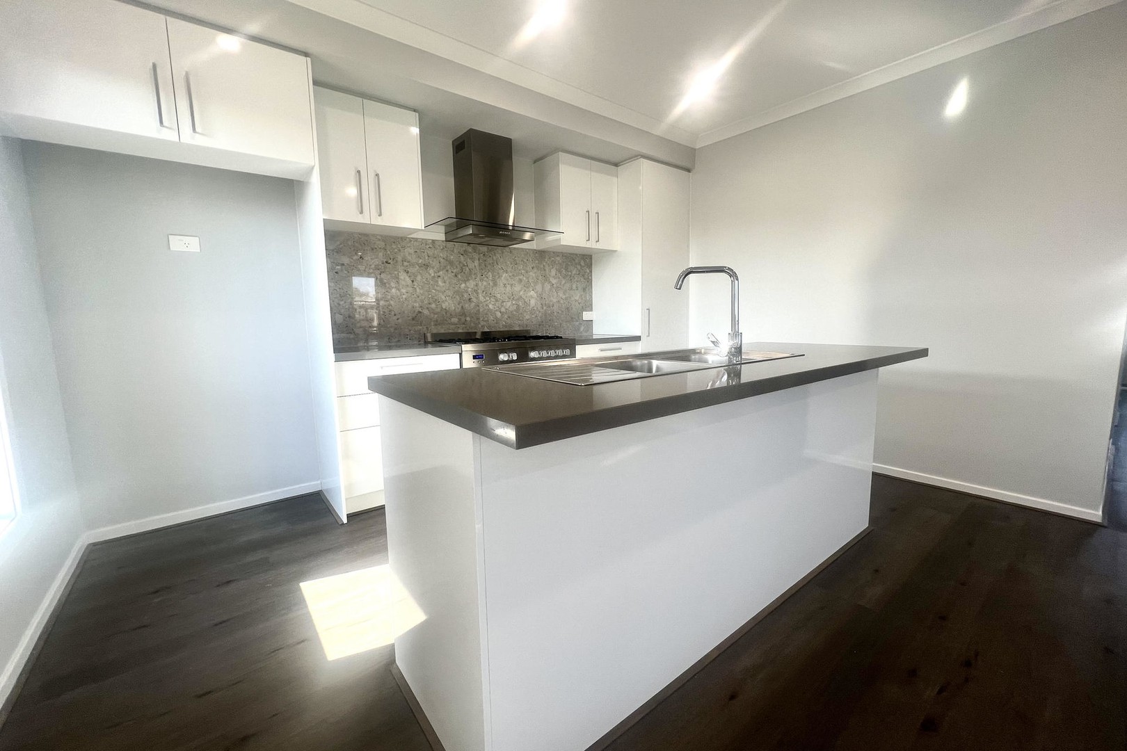 2/27 Eldorado Crescent, Meadow Heights, VIC 3048, Meadow Heights - Thumbnail 4