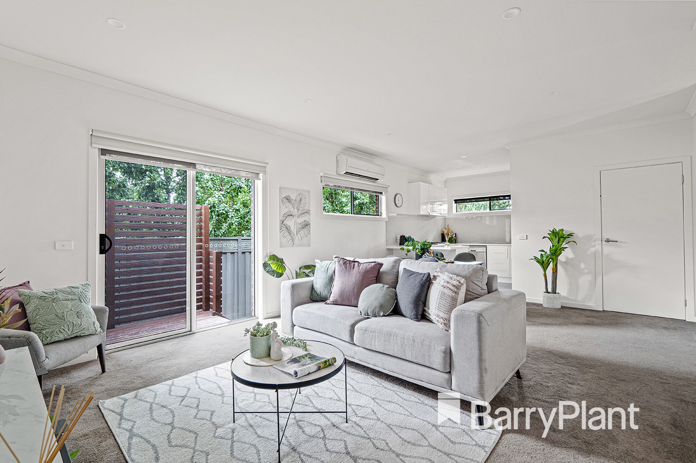 2/27 Terrigal Crescent, Kilsyth, VIC 3137, Kilsyth - Thumbnail 2