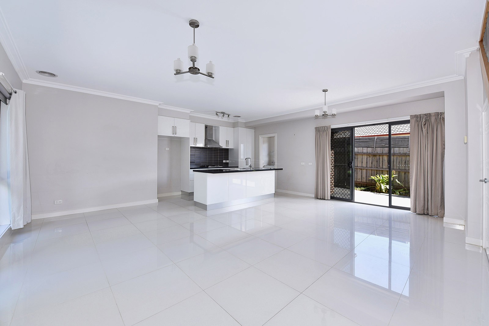 2/27 Walters Avenue, Airport West, VIC 3042 - Thumbnail 2 - 29/10/2021
