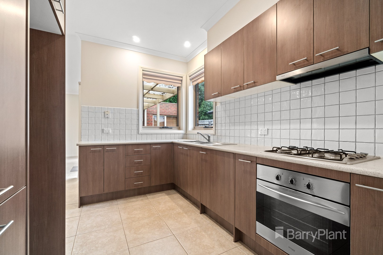 2/27 York Street, Reservoir, VIC 3073, Reservoir - Thumbnail 2