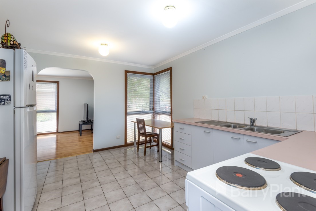 2/27B Dunblane RoadNoble Park, VIC 3174, Noble Park - Thumbnail 4