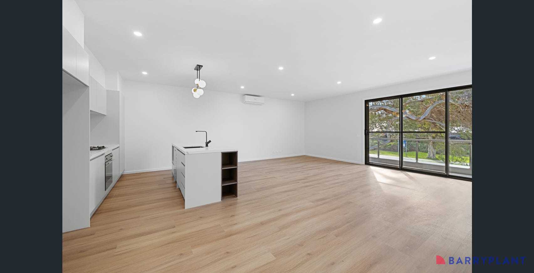 2/28-30 Reilly Street, Inverloch, VIC 3996 - Thumbnail 2 - 01/09/2026