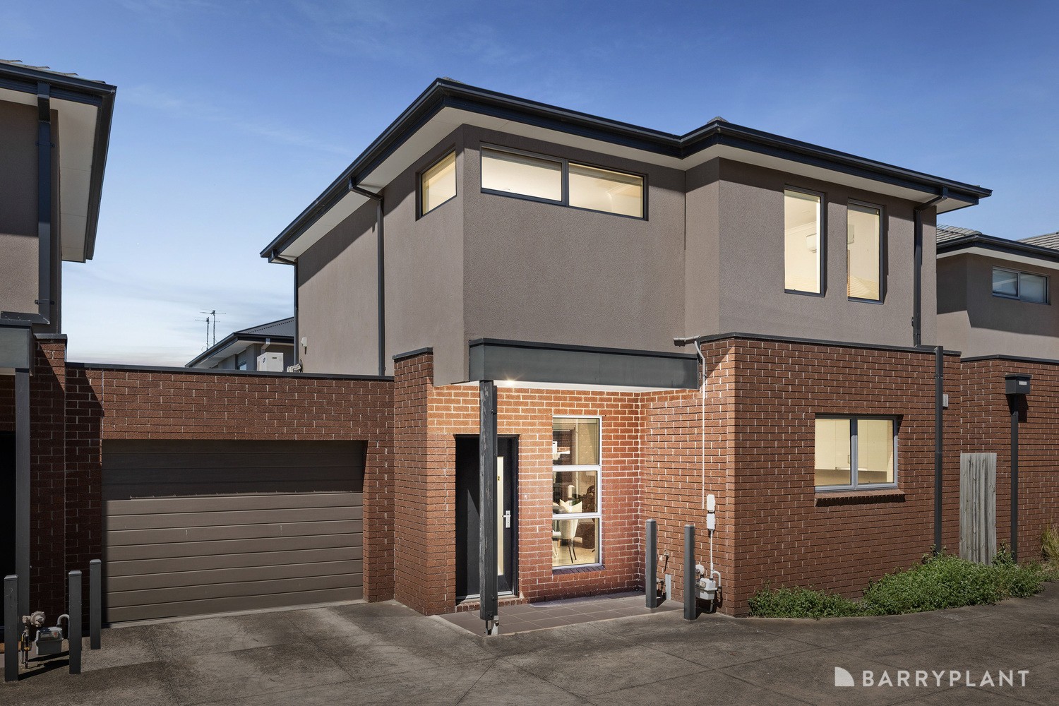 2/28 Burnett Avenue, Braybrook - Image 1