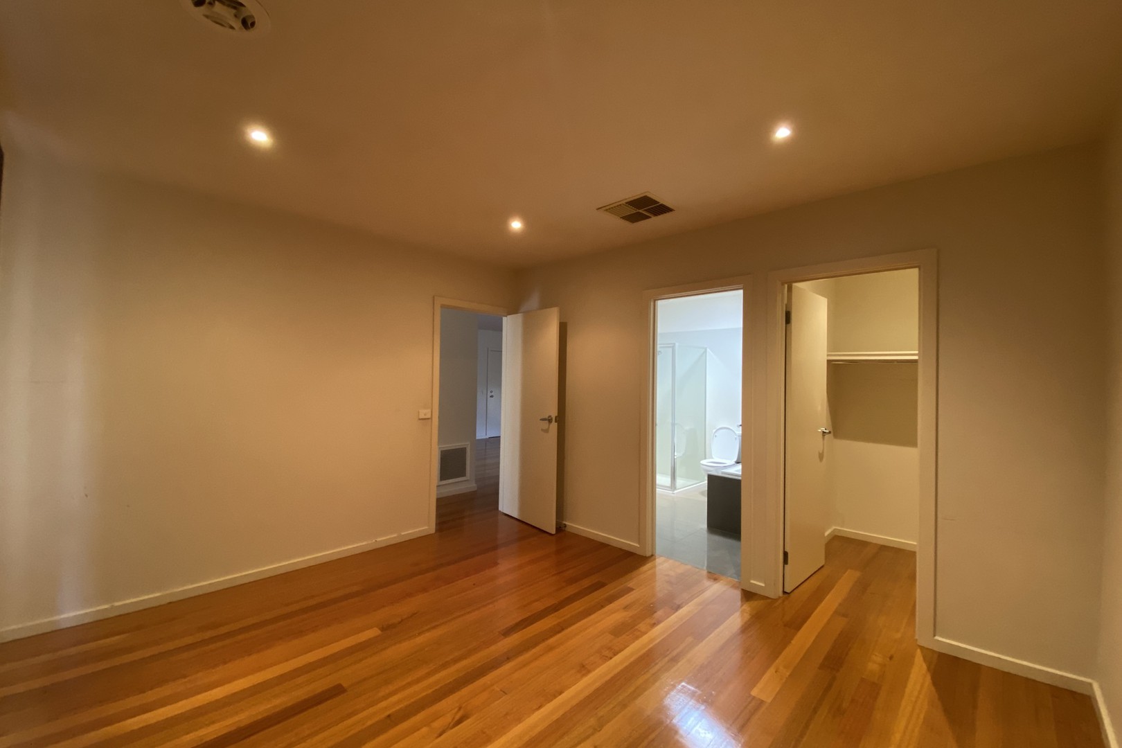 2/28 Glasgow Avenue, Reservoir, VIC 3073, Reservoir - Thumbnail 3