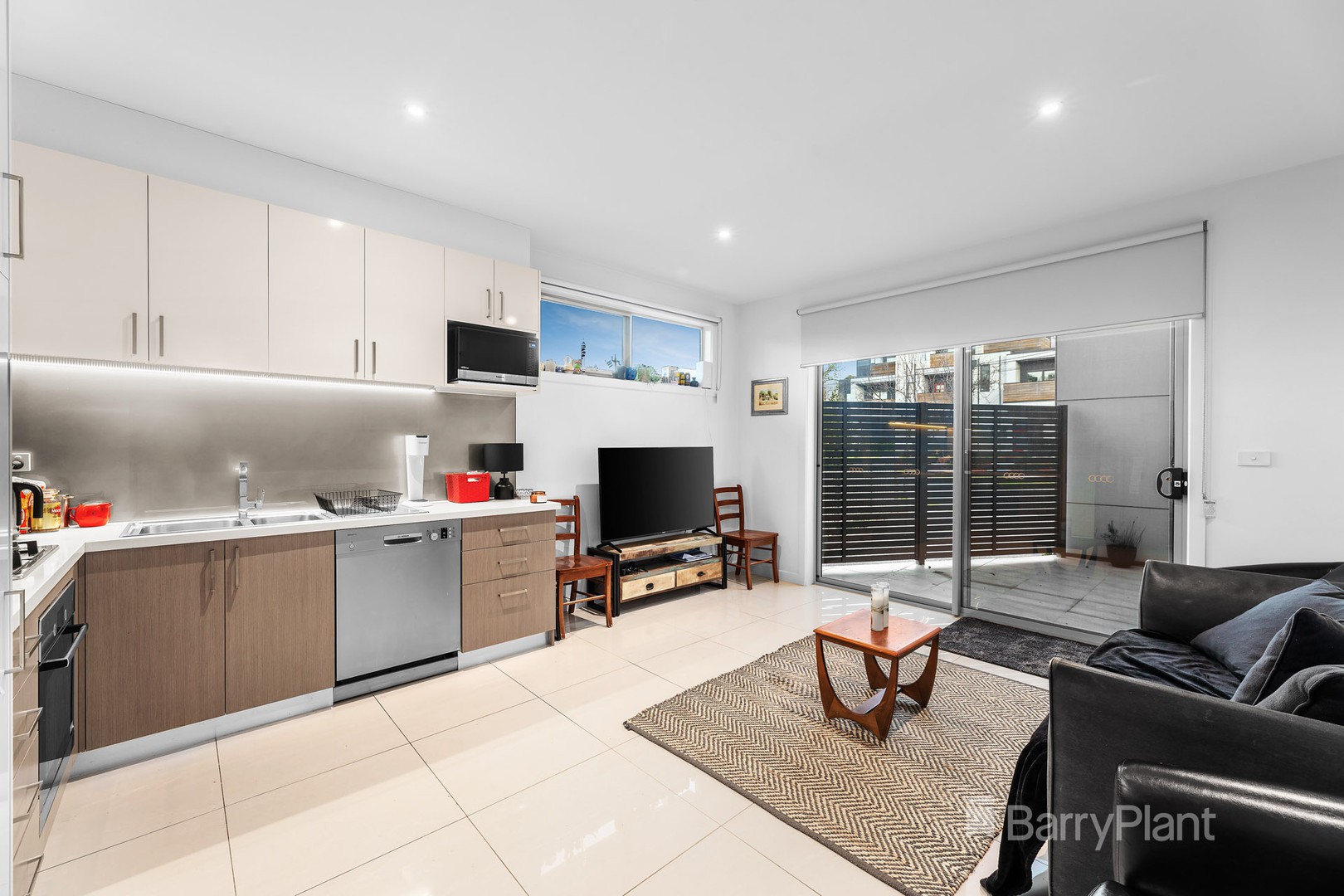 2/28 Nelson Street, Ringwood, VIC 3134, Ringwood - Thumbnail 2