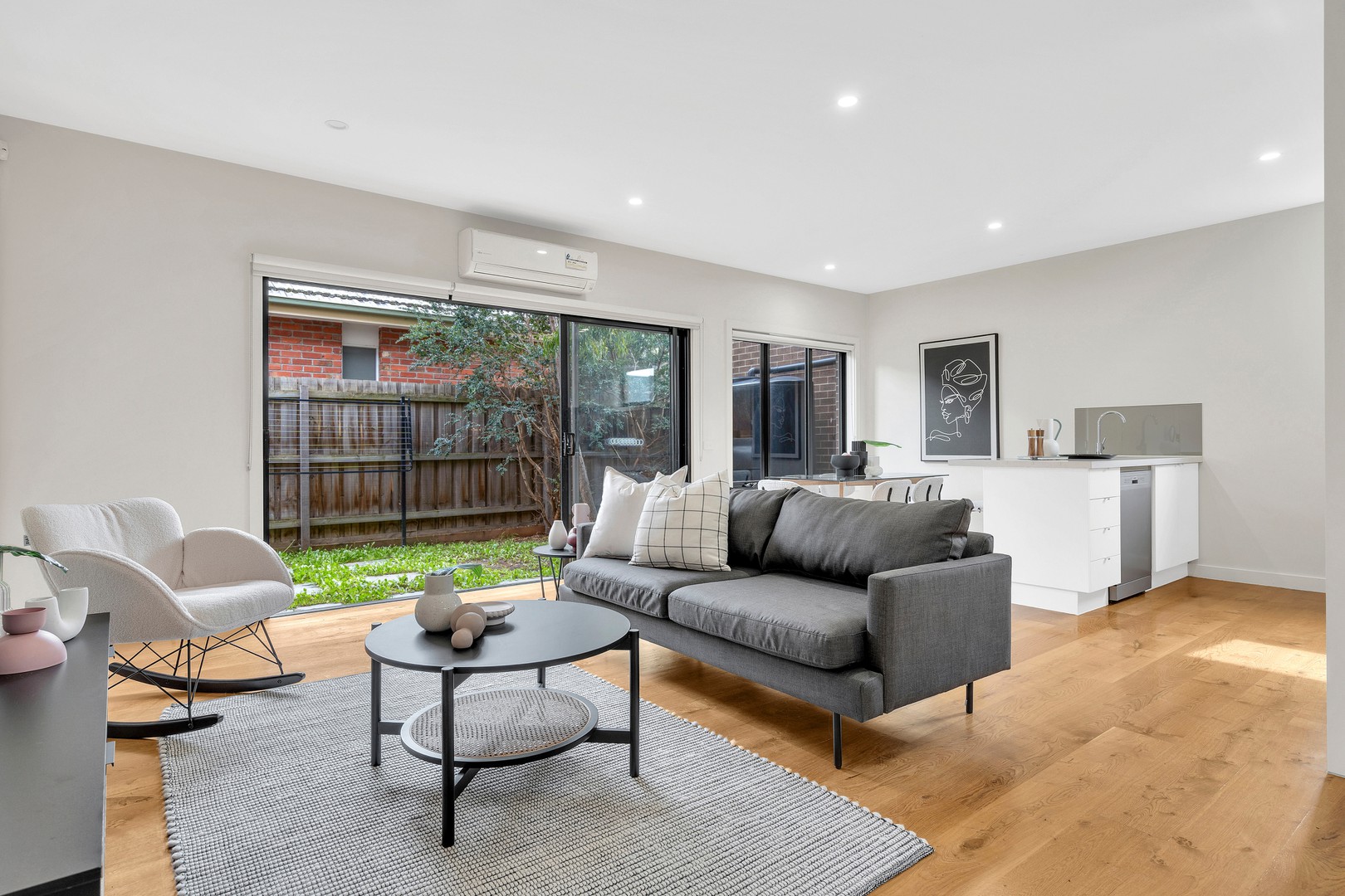 2/28 Roland Avenue, Strathmore, VIC 3041, Strathmore - Thumbnail 3