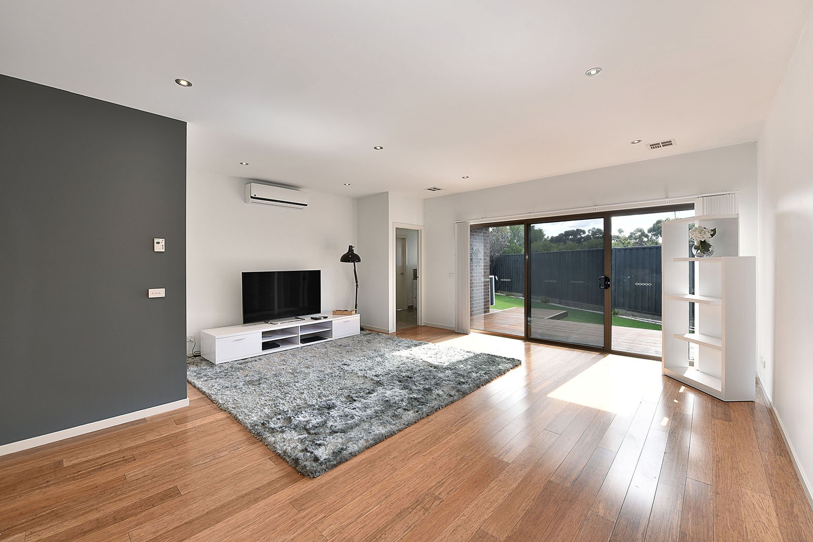 2/28 Santa Monica Dr, Keilor Lodge, VIC 3038, Keilor Lodge - Thumbnail 2