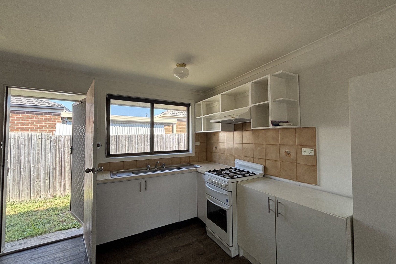 2/28 Spring StreetThomastown, vic 3074  - Leased, Thomastown - Thumbnail 7