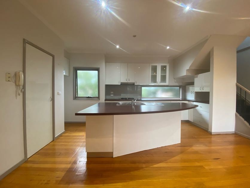 2/285 Bell Street, Preston, VIC 3072, Preston - Thumbnail 2