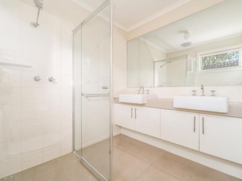 2/29 Dunoon Street, Doncaster, VIC 3108 - Thumbnail 1 - 05/05/2025