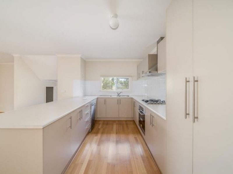 2/29 Dunoon Street, Doncaster, VIC 3108 - Thumbnail 2 - 05/05/2025