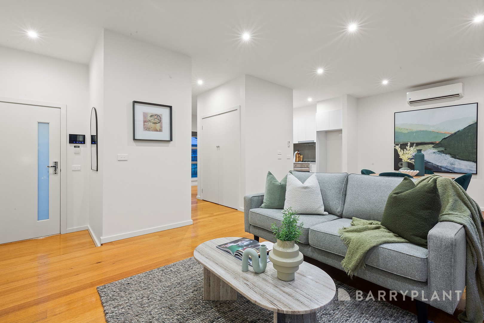 2/29 Station Road, Oak Park, VIC 3046, Oak Park - Thumbnail 3