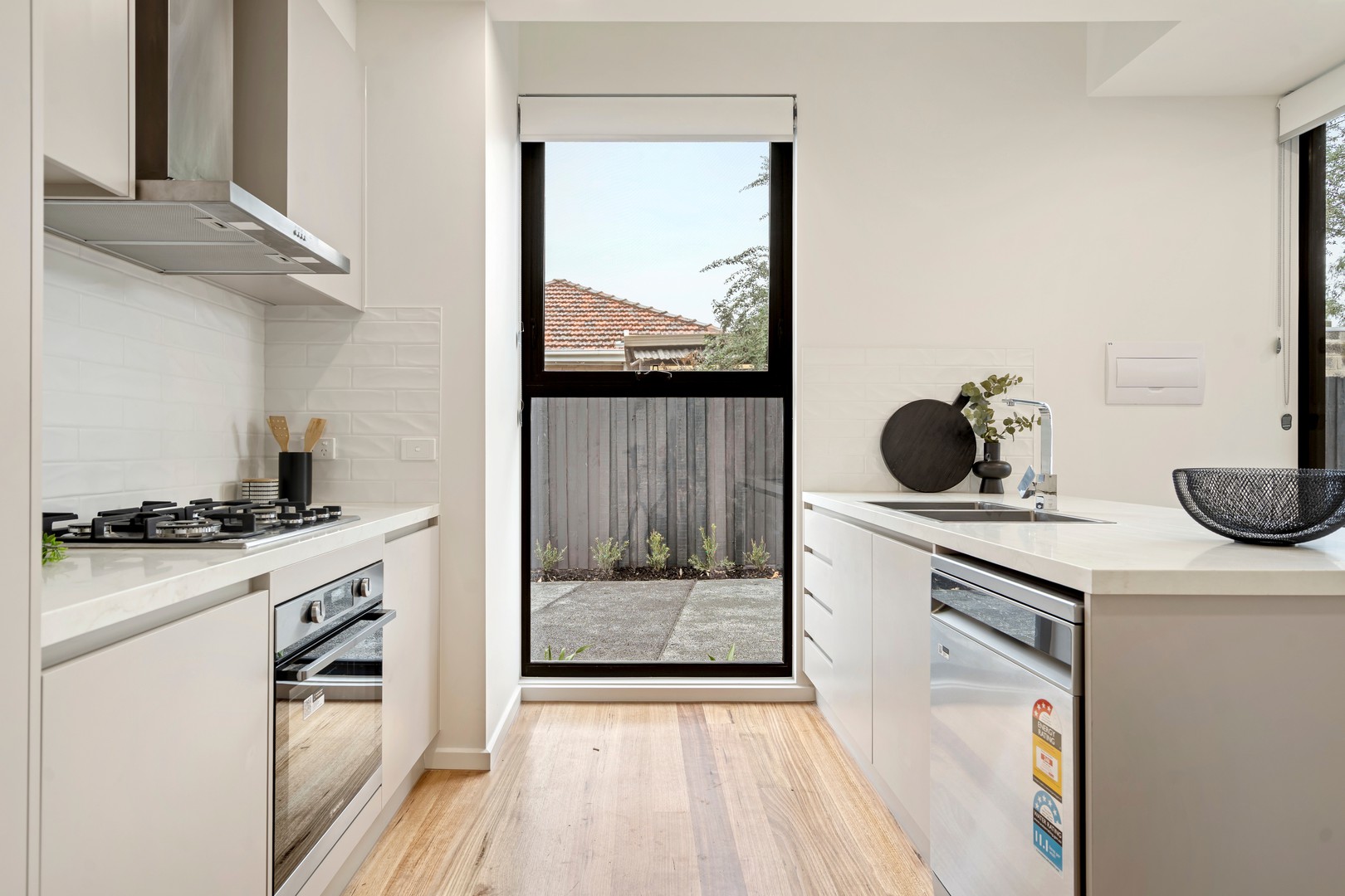 2/2a Warrs Road, Maribyrnong, VIC 3032, Maribyrnong - Thumbnail 6
