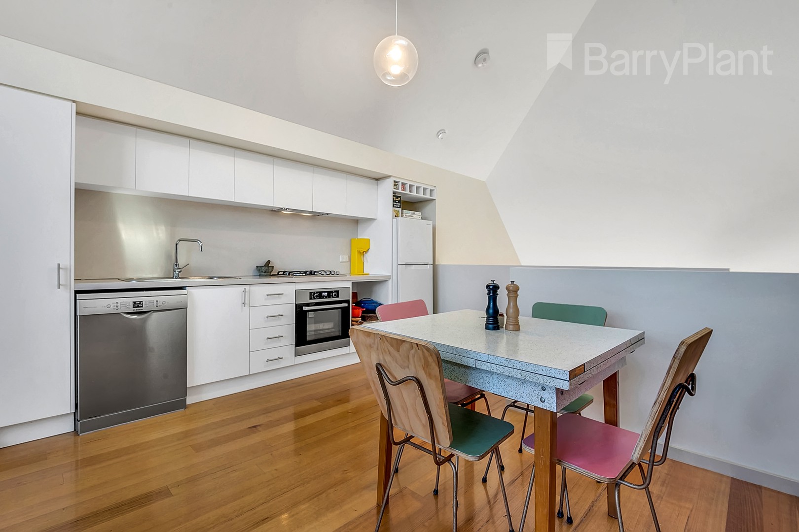 2/3 Arcadia Avenue, Reservoir, VIC 3073, Reservoir - Thumbnail 2
