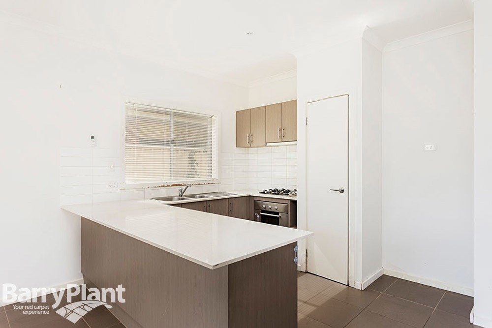 2/3 Gibralter Gardens, Point Cook, VIC 3030, Point Cook - Thumbnail 5