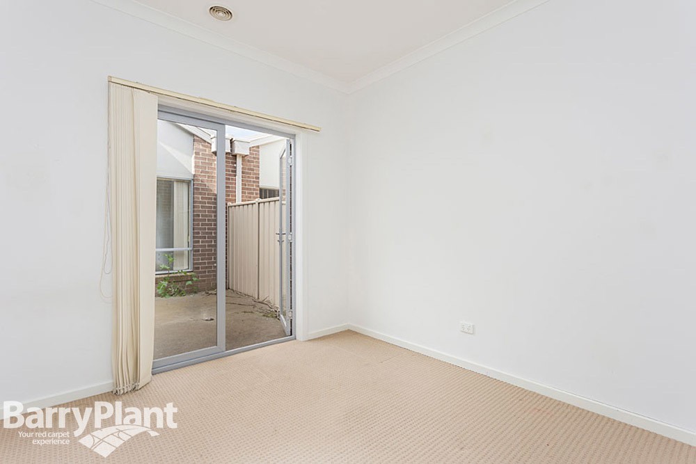 2/3 Gibralter Gardens, Point Cook, VIC 3030, Point Cook - Thumbnail 7