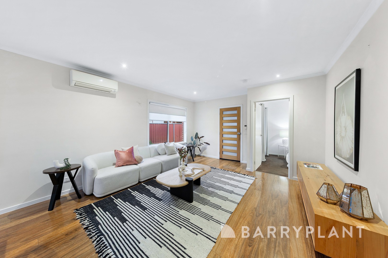 2/3 Harmon Avenue, St Albans, VIC 3021, St Albans - Thumbnail 2