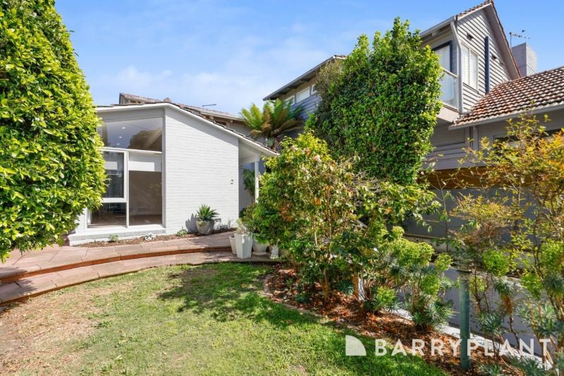 2/3 Hutchison Av, Beaumaris, VIC 3193, Beaumaris - Thumbnail 2