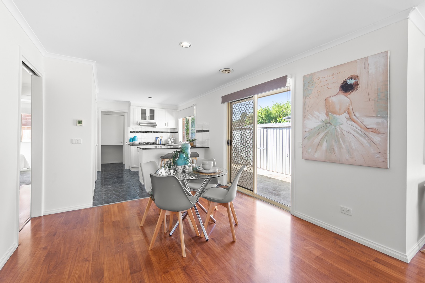 2/3 Manfred Avenue, St Albans, VIC 3021, St Albans - Thumbnail 3