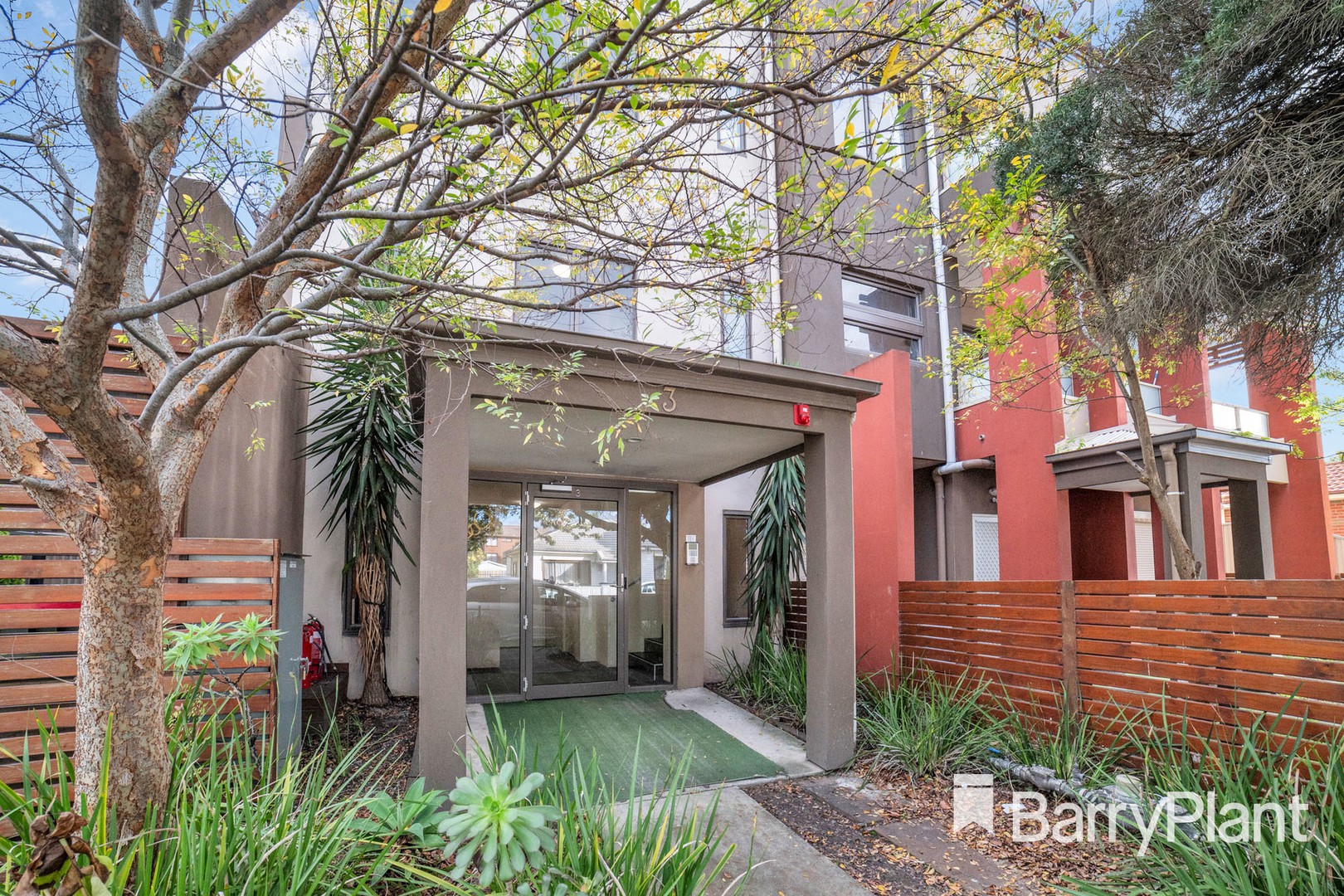 2/3 Market Street, Dandenong, VIC 3175