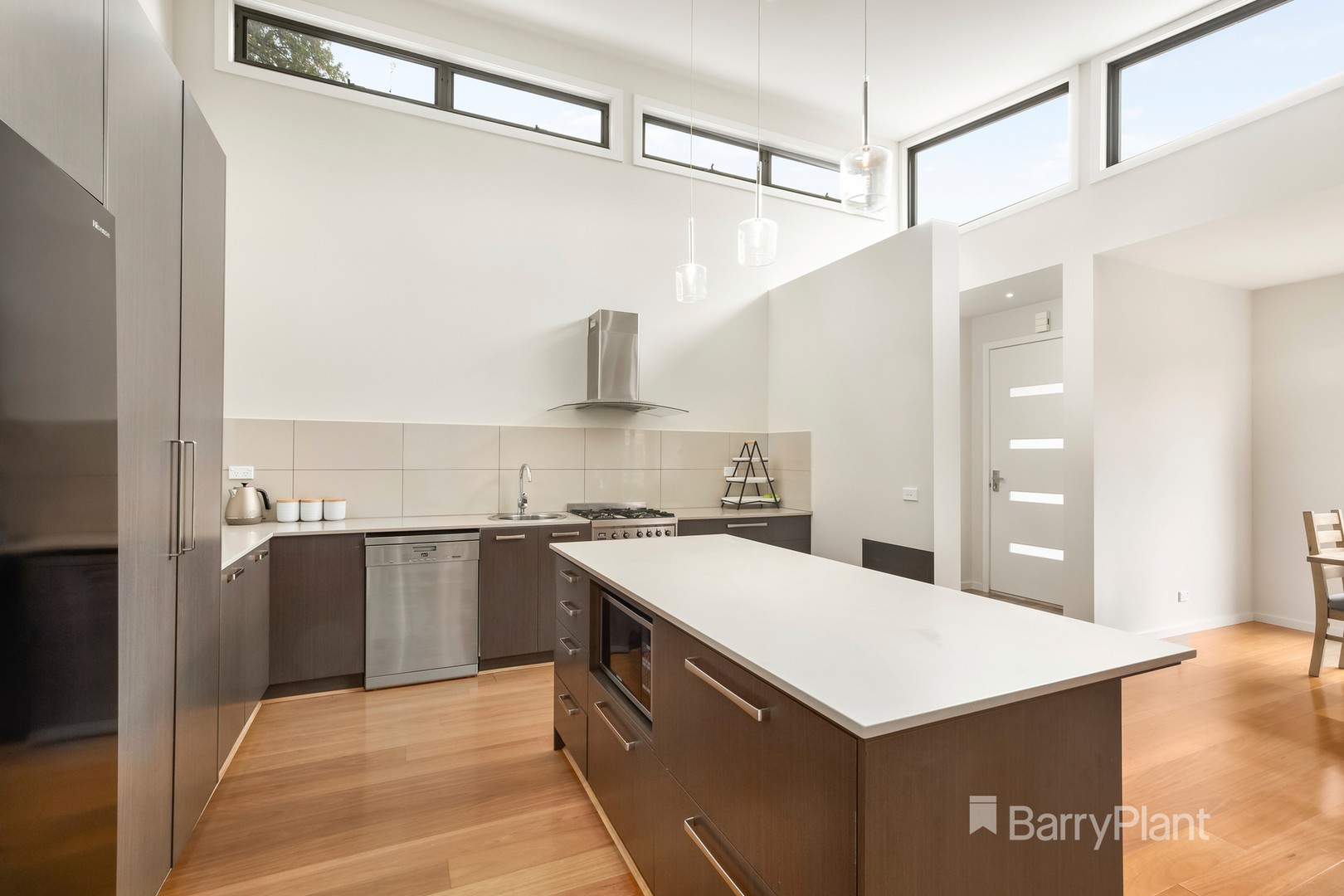 2/3 Moray Street, Diamond Creek, VIC 3089, Diamond Creek - Thumbnail 2
