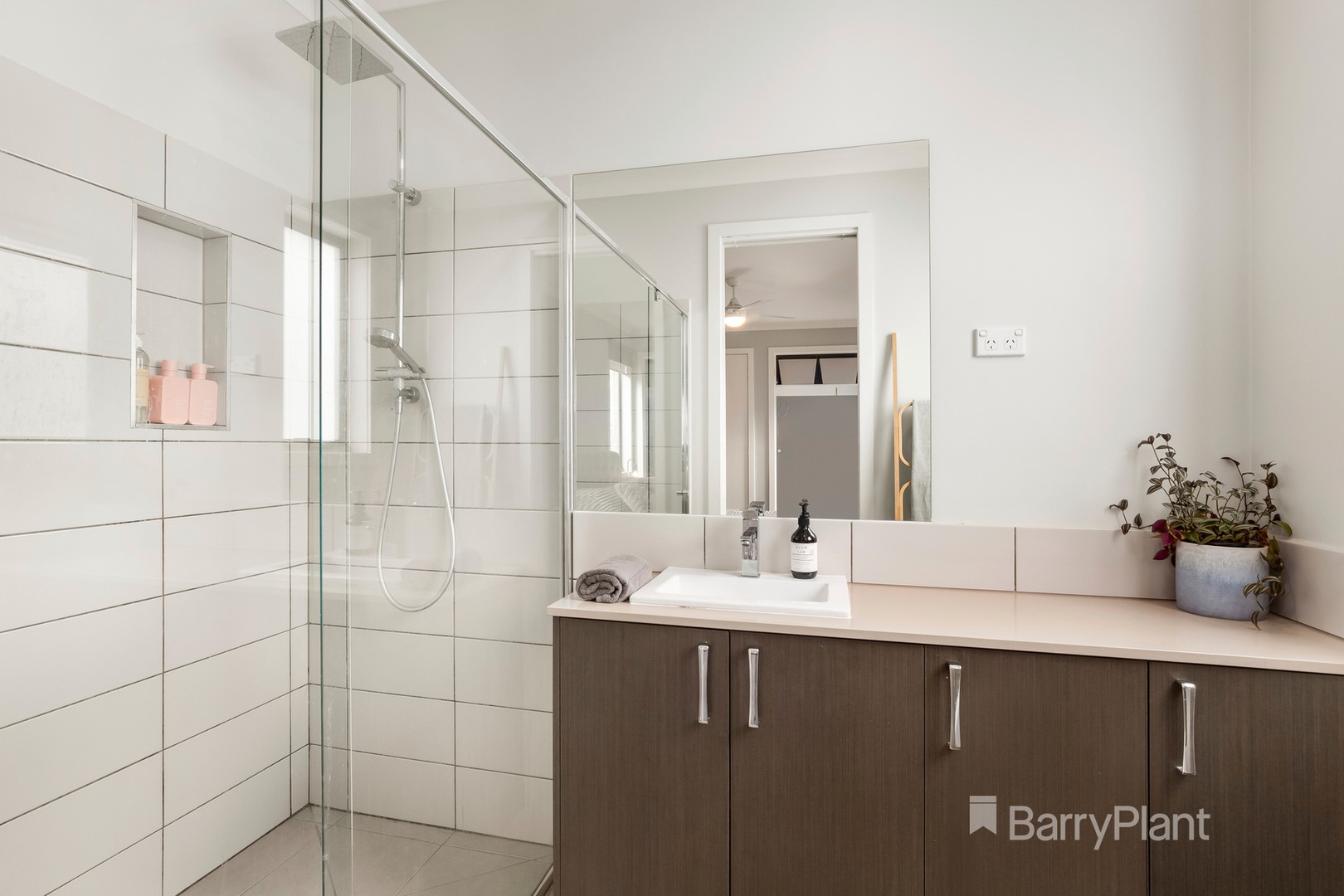 2/3 Moray Street, Diamond Creek, VIC 3089, Diamond Creek - Thumbnail 5