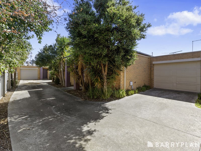 2/3 White Avenue, Bayswater North, VIC 3153 - Image - 22/09/2026