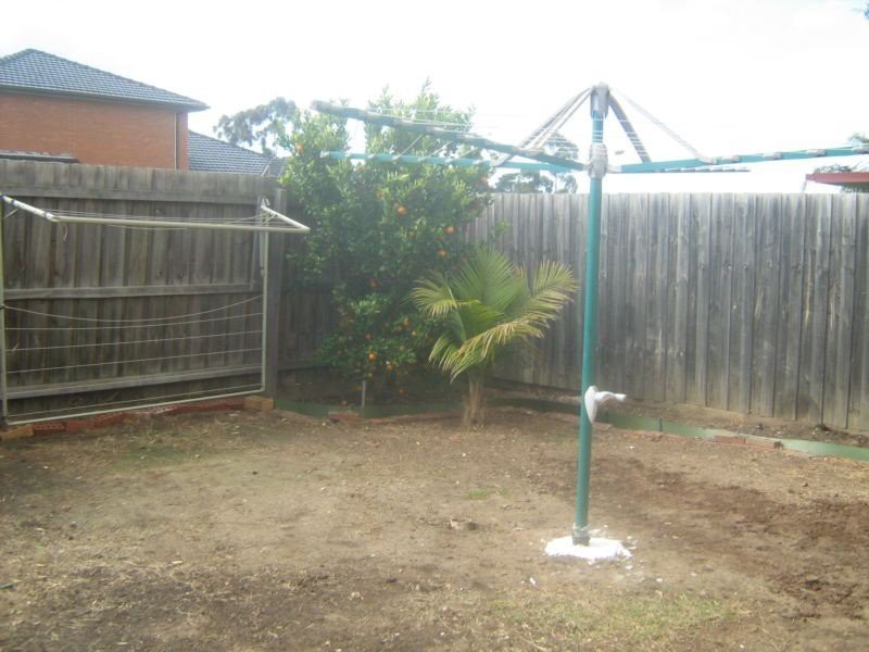 2/30 Nariel Road, Kings Park, VIC 3021, Kings Park - Thumbnail 8