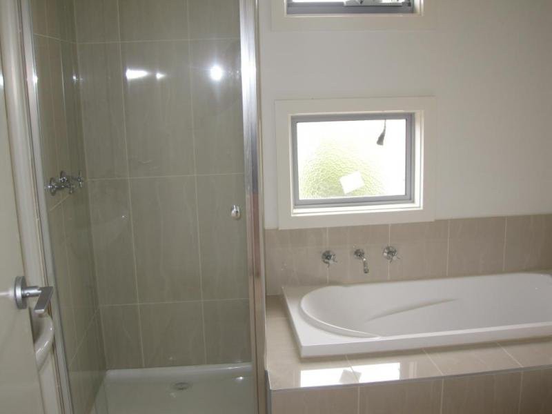 2/30 Orrong Avenue, Reservoir, VIC 3073, Reservoir - Thumbnail 4