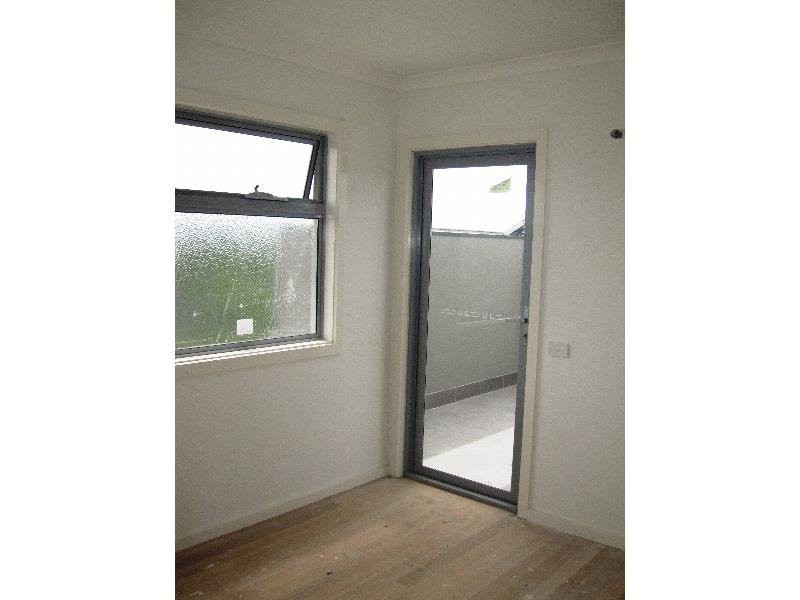 2/30 Orrong Avenue, Reservoir, VIC 3073, Reservoir - Thumbnail 7