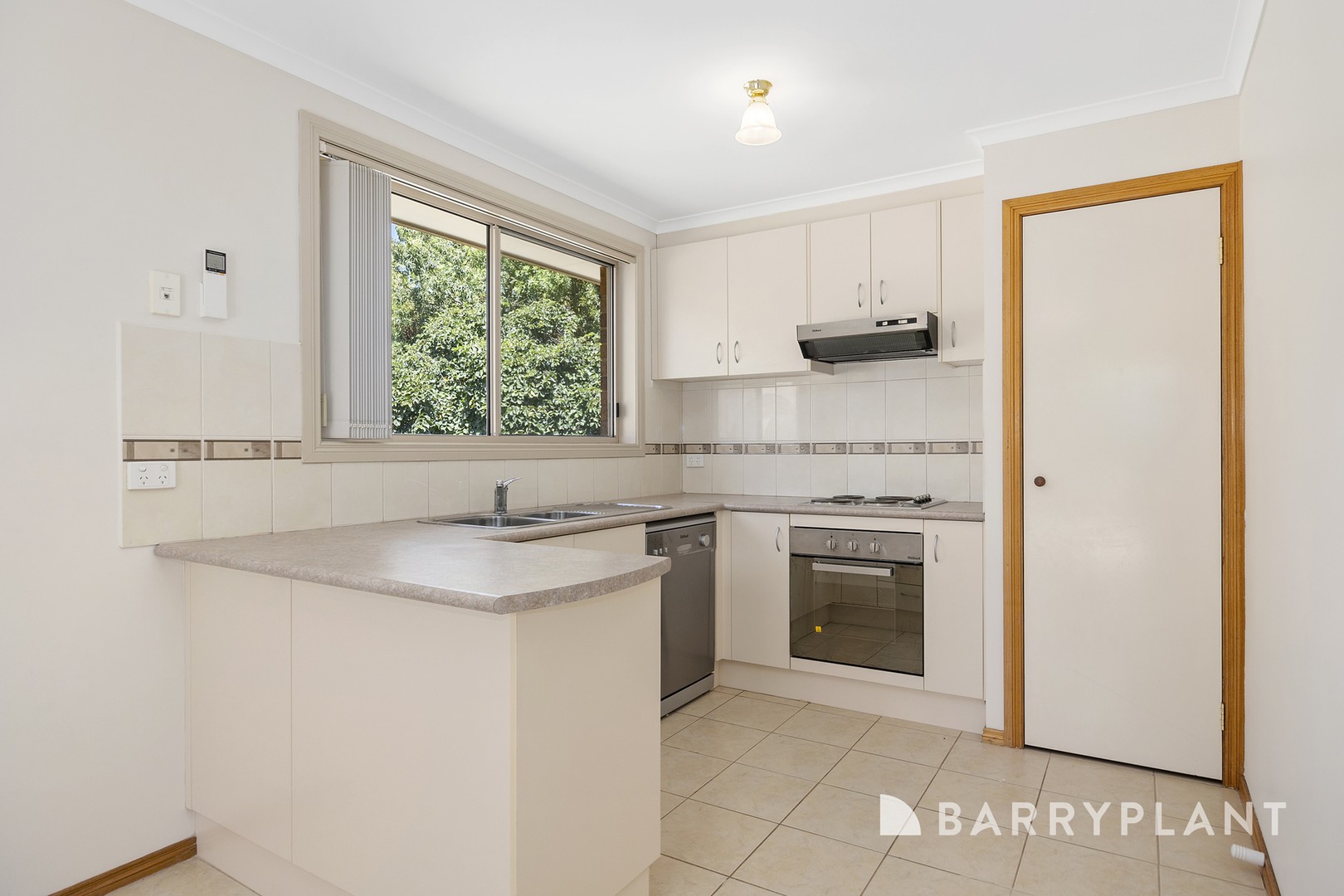 2/31 Bates Avenue, Korumburra, VIC 3950 - Thumbnail 1 - 05/05/2026