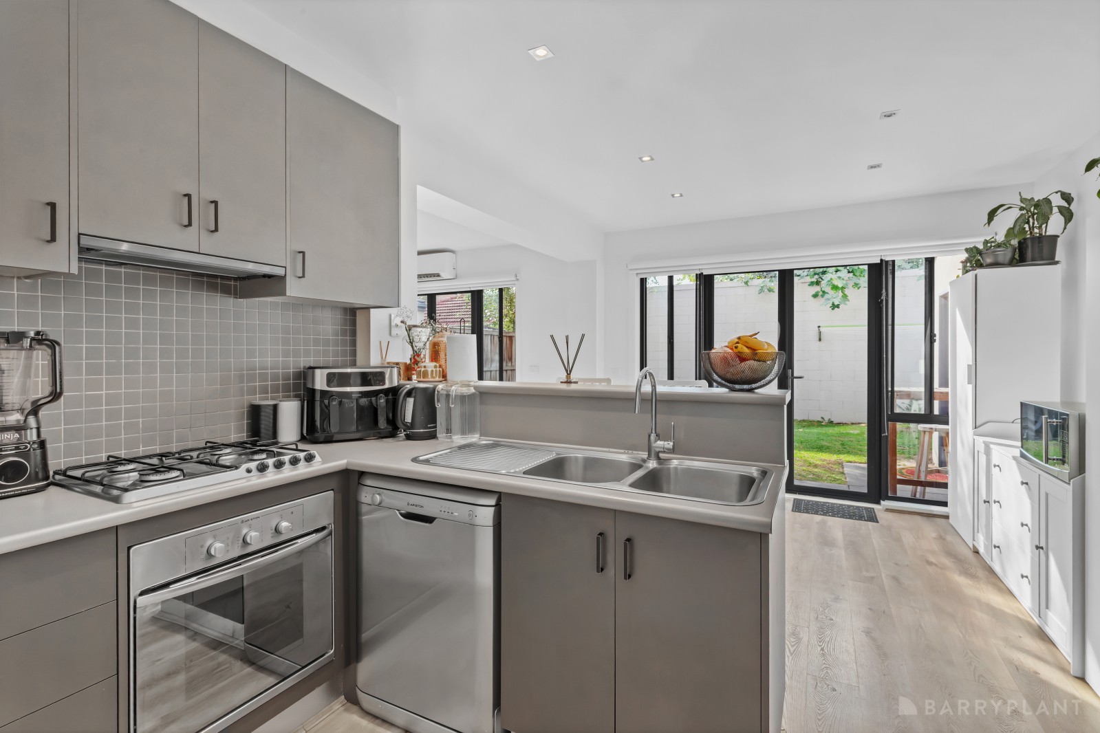 2/31 Dunblane Road, Noble Park, VIC 3174, Noble Park - Thumbnail 4