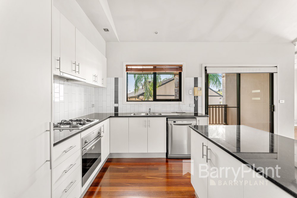 2/31 Eram Road, Box Hill North, VIC 3129, Box Hill North - Thumbnail 4