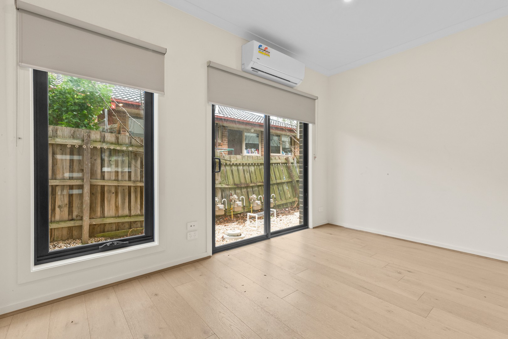 2/31 Erskine Street, Frankston, VIC 3199 - Thumbnail 1 - 10/08/2026