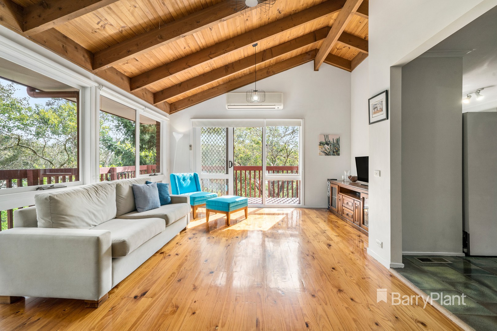 2/31 Fairview CrescentDiamond Creek, VIC 3089, Diamond Creek - Thumbnail 2